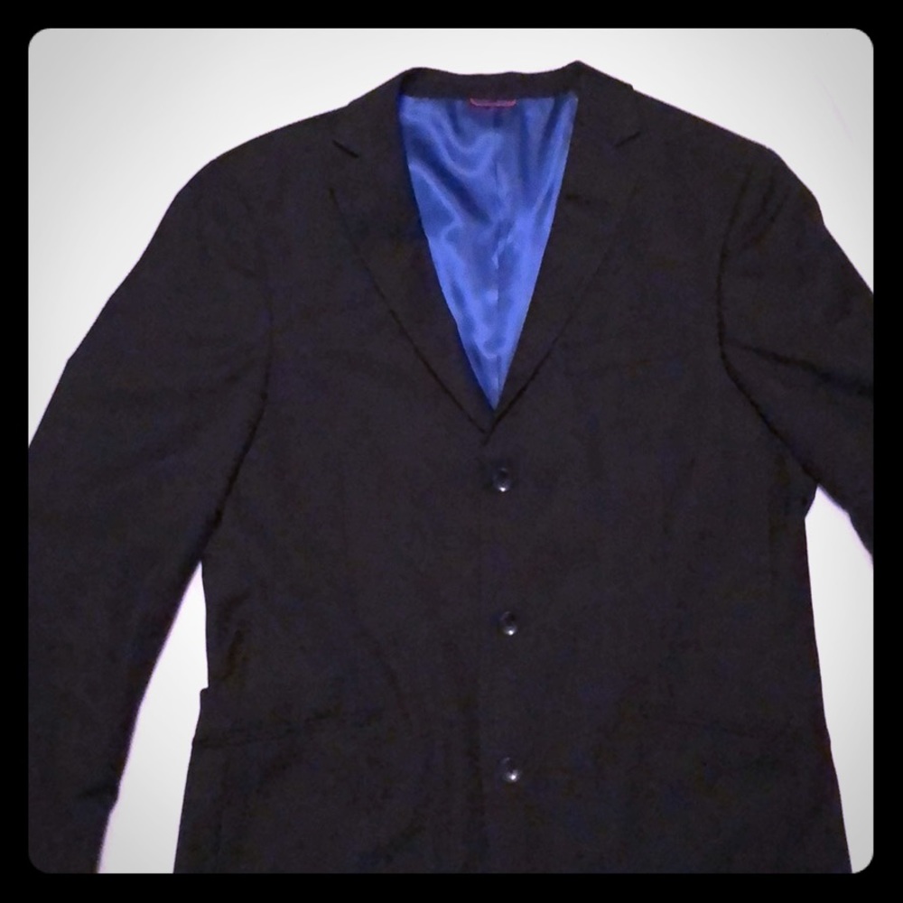 Never worn men’s black suit.